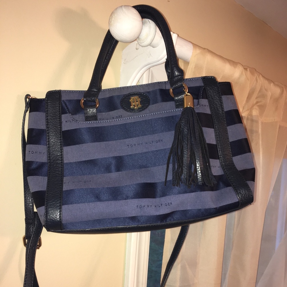 Tommh Hilfiger bag
